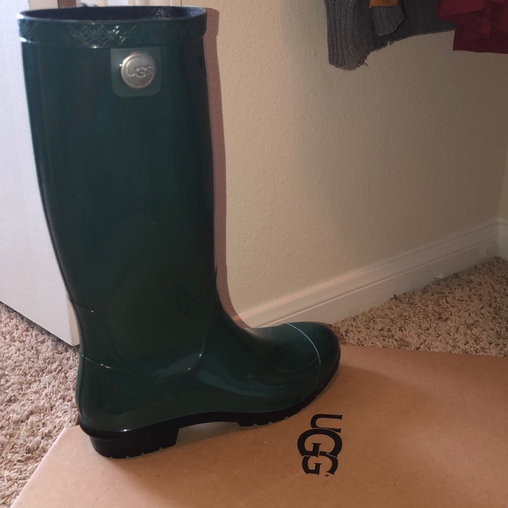 Rain boots